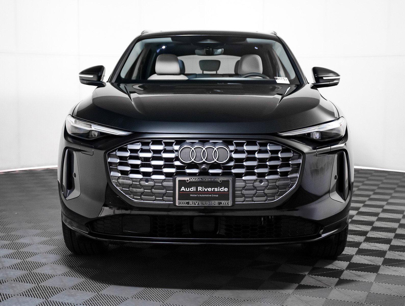 New 2025 Audi Q5 Premium Plus image 12