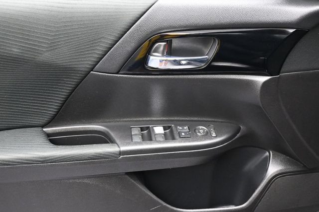Used 2016 Honda Accord LX image 7