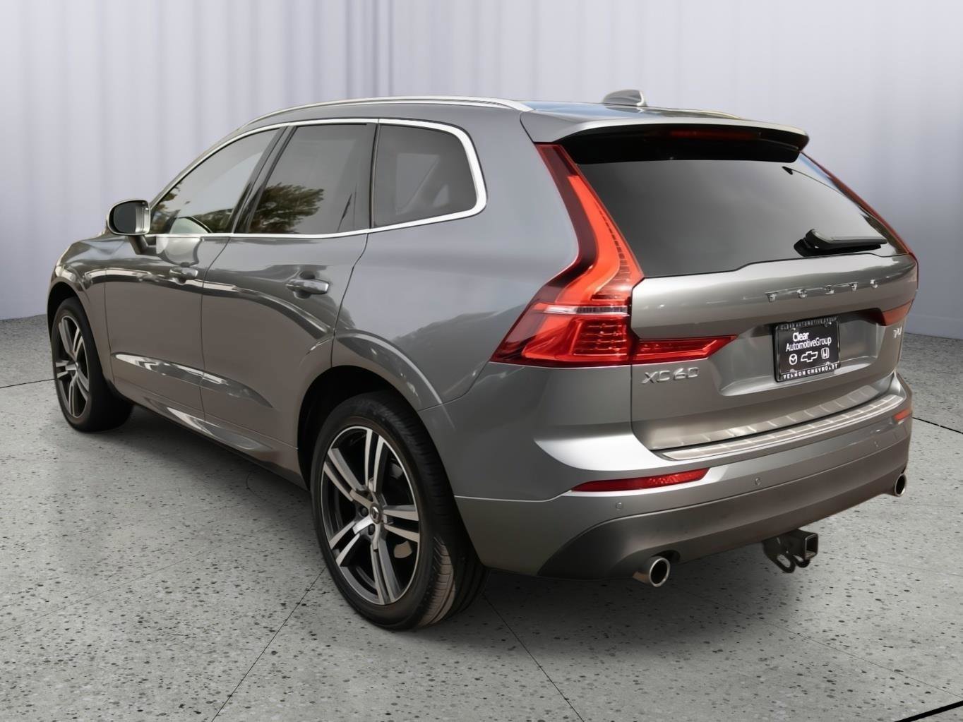 Used 2021 Volvo XC60 T5 Momentum w/ Protection Package Premier image 19