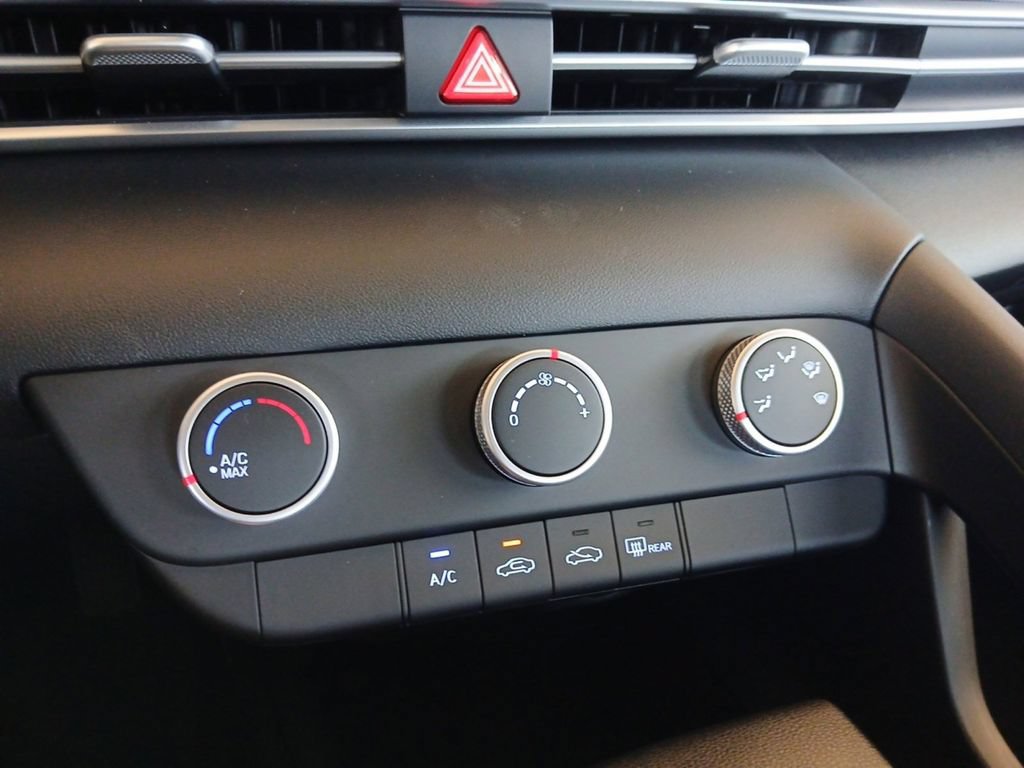 New 2026 Hyundai Elantra SE FWD image 20