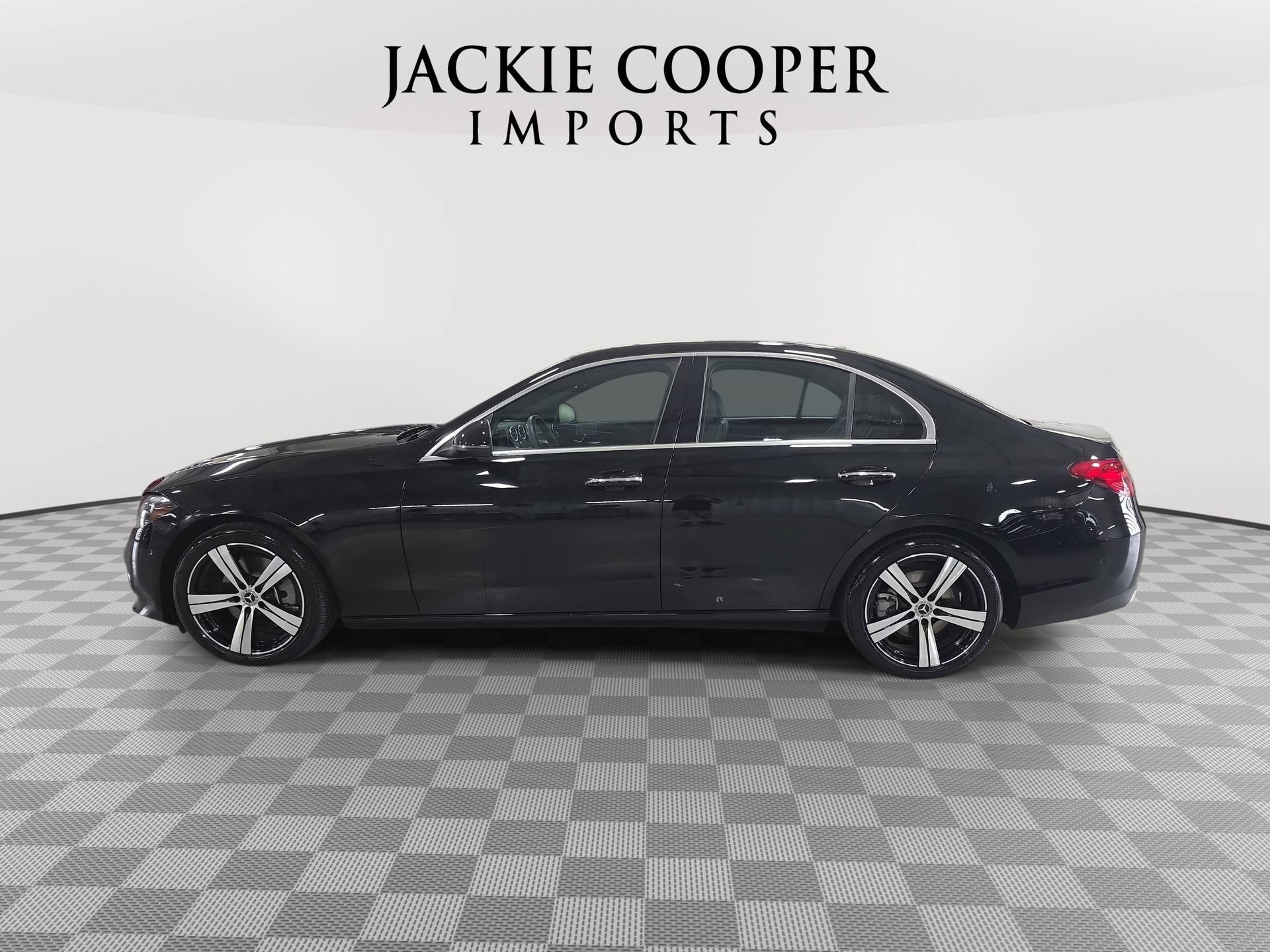 Certified 2025 Mercedes-Benz C 300 4MATIC Sedan image 8