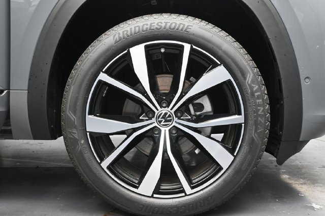 New 2026 Volkswagen Atlas SEL Premium R-Line AWD/4WD image 10