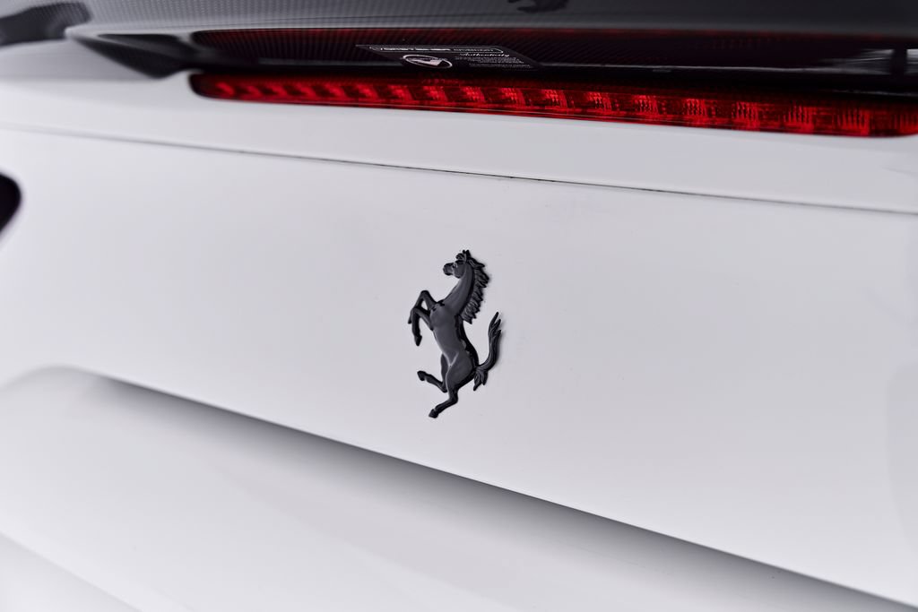 Used 2018 Ferrari 488 GTB RWD image 31