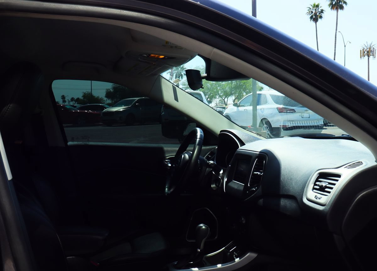 Used 2019 Jeep Compass Latitude FWD image 31