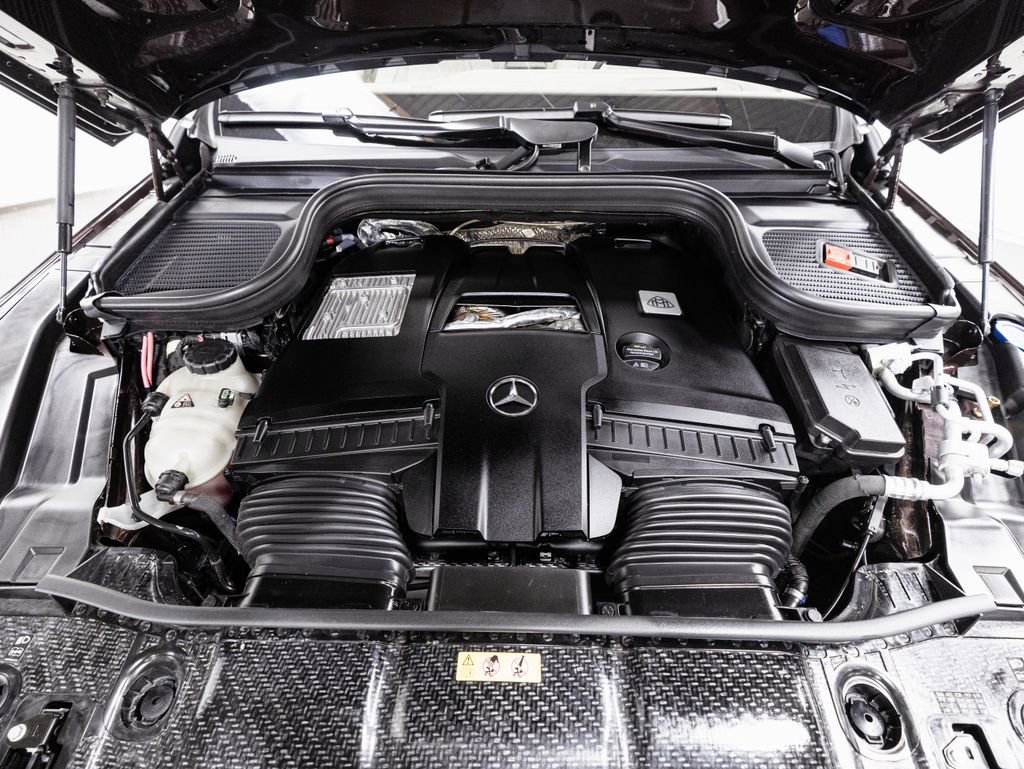 Certified 2024 Mercedes-Benz Maybach GLS 600 4MATIC image 37