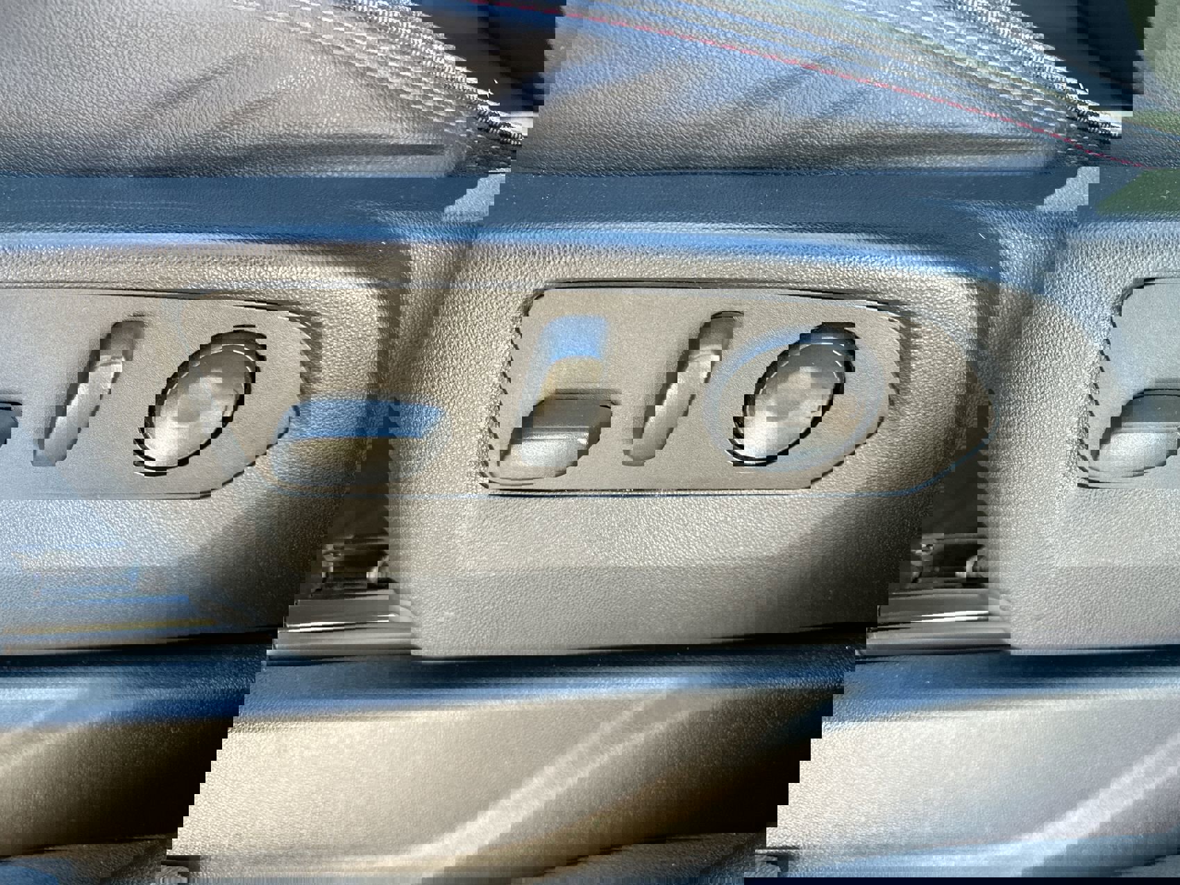 Used 2022 Chevrolet Tahoe RST w/ Sport Performance Package image 12