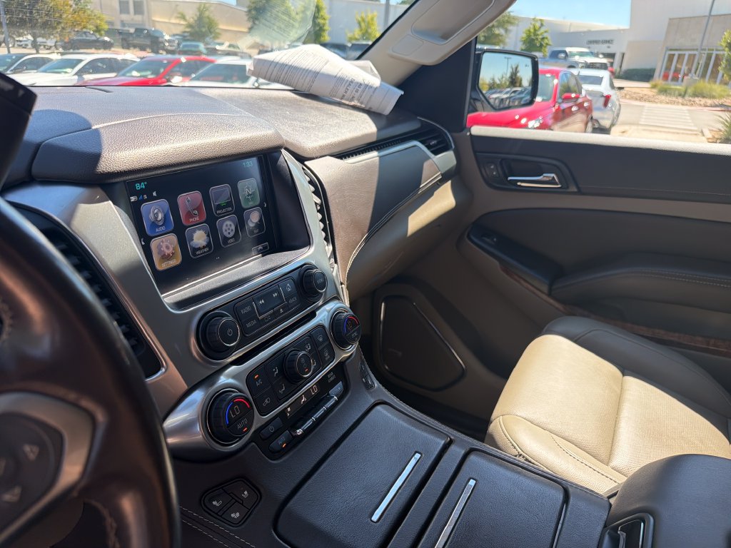 Used 2020 Chevrolet Suburban Premier RWD image 23