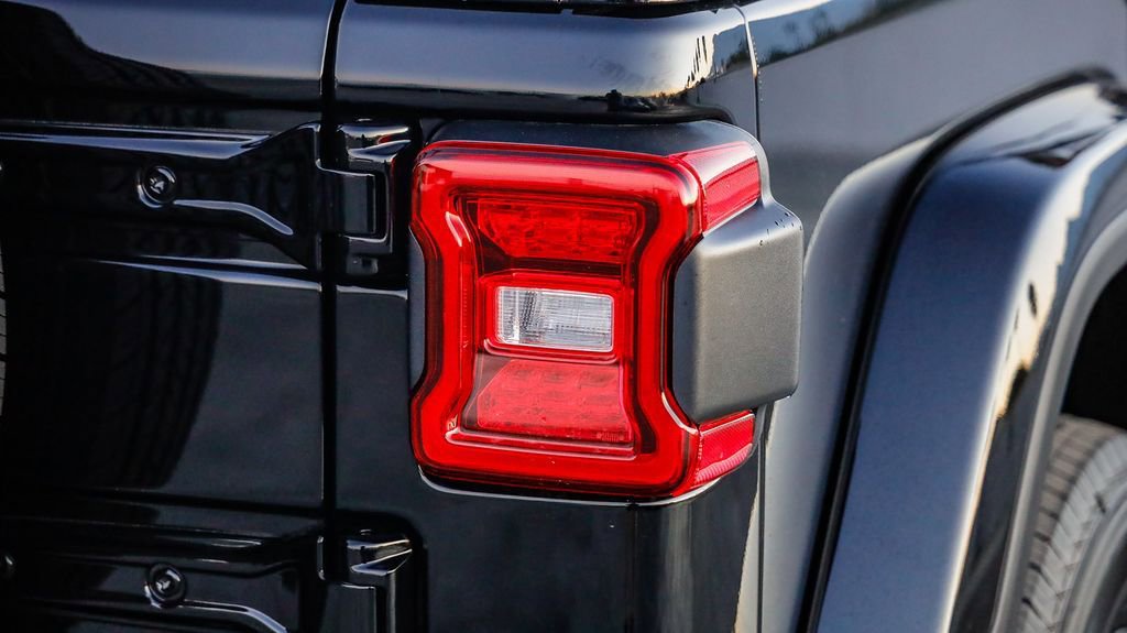 New 2025 Jeep Wrangler Sahara image 10