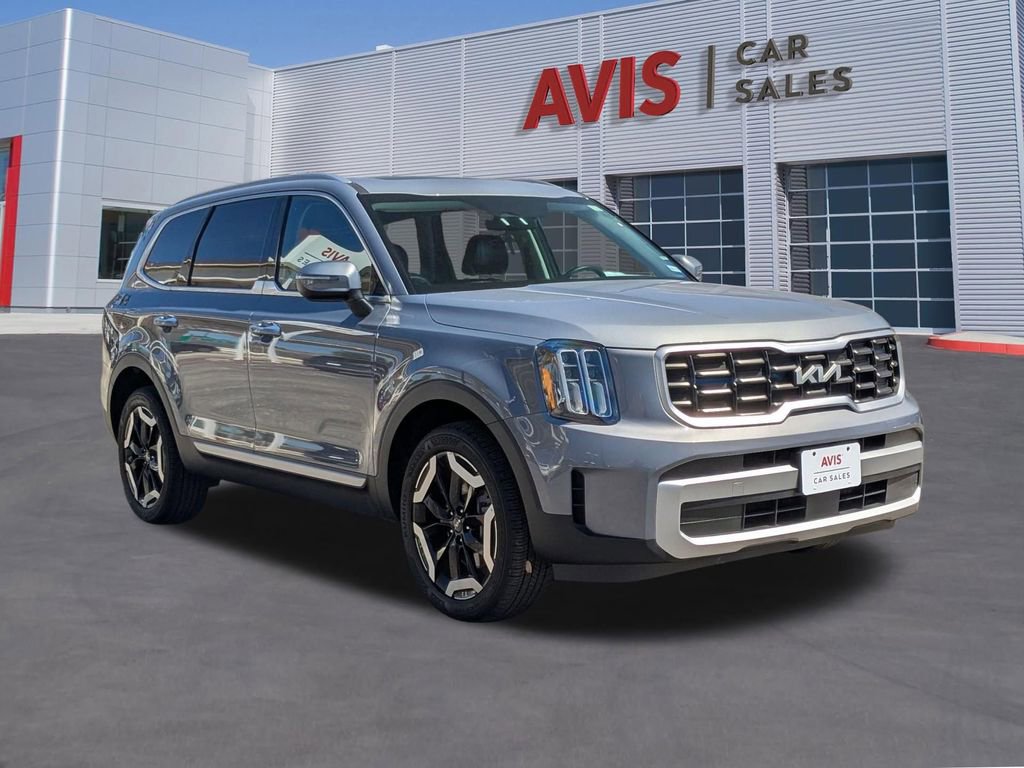 Used 2025 Kia Telluride S image 9