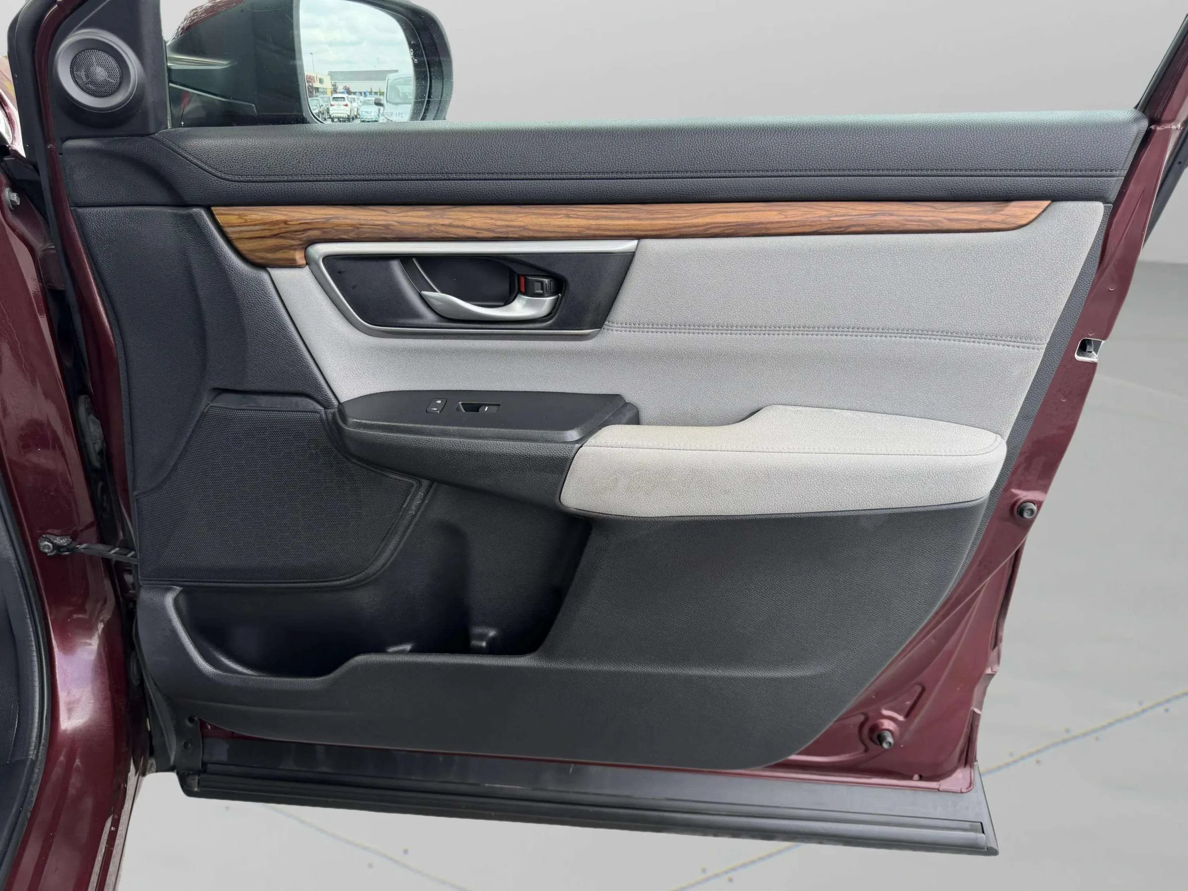 Used 2018 Honda CR-V EX image 19