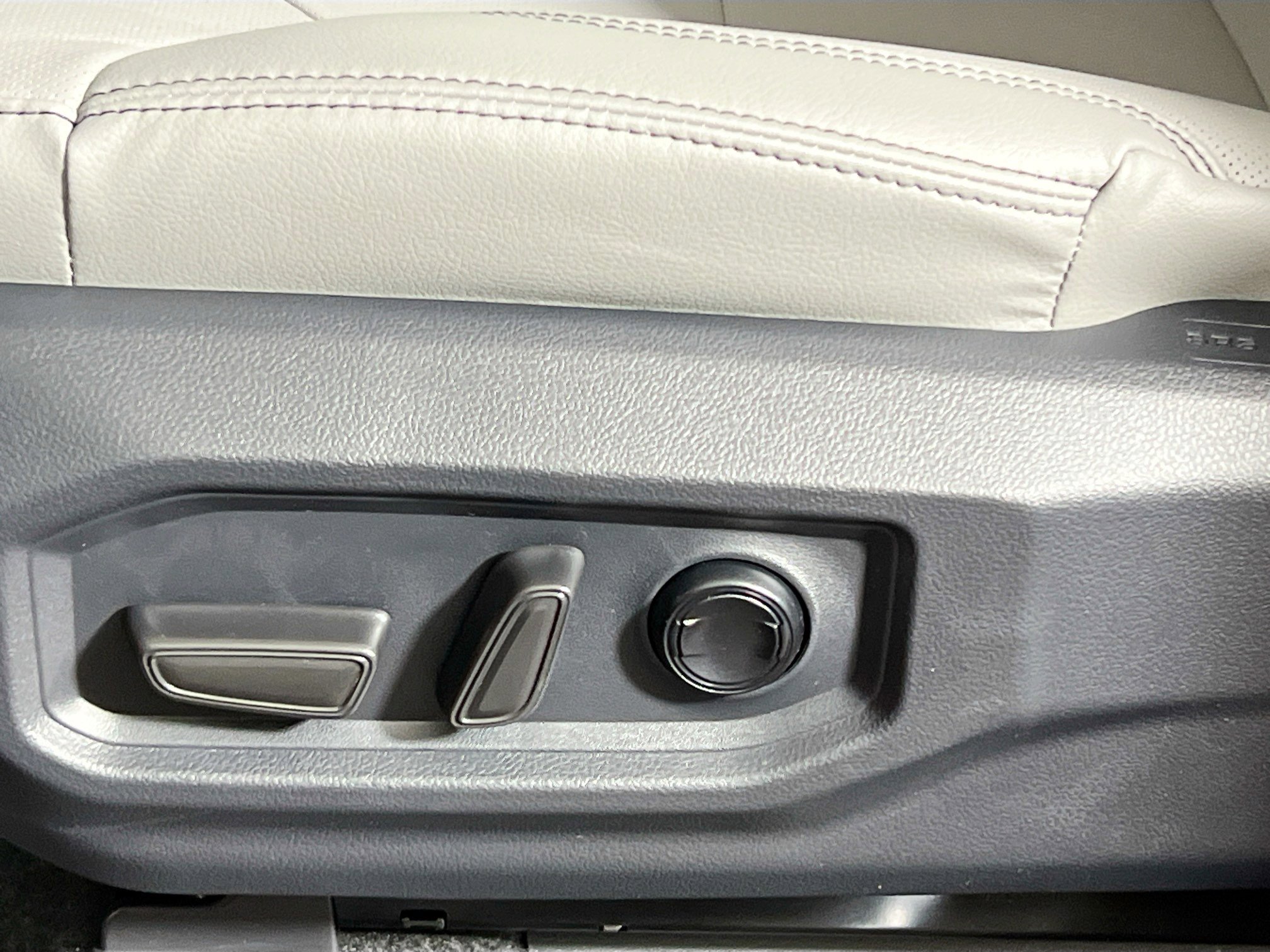 New 2026 Toyota Tundra Limited image 15