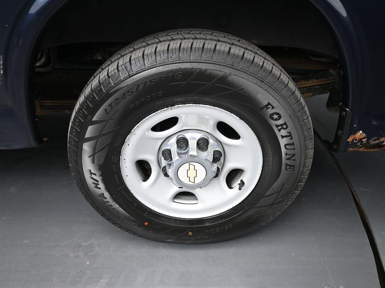 Used 2014 Chevrolet Express 3500 LT w/ LT Preferred Equipment Group image 16