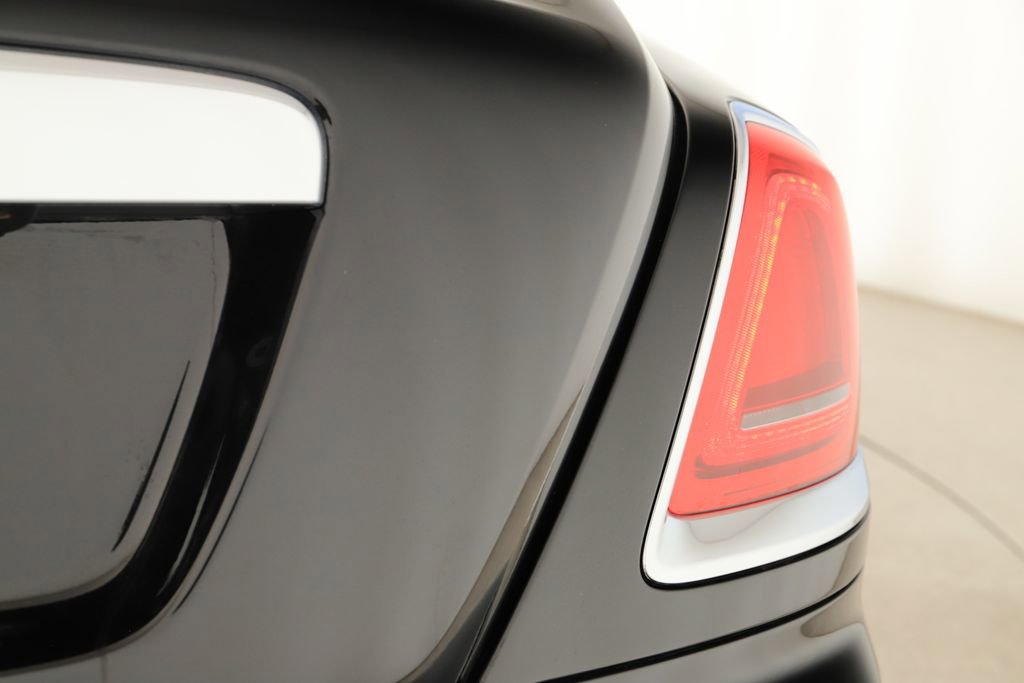 Used 2020 Rolls-Royce Wraith image 33
