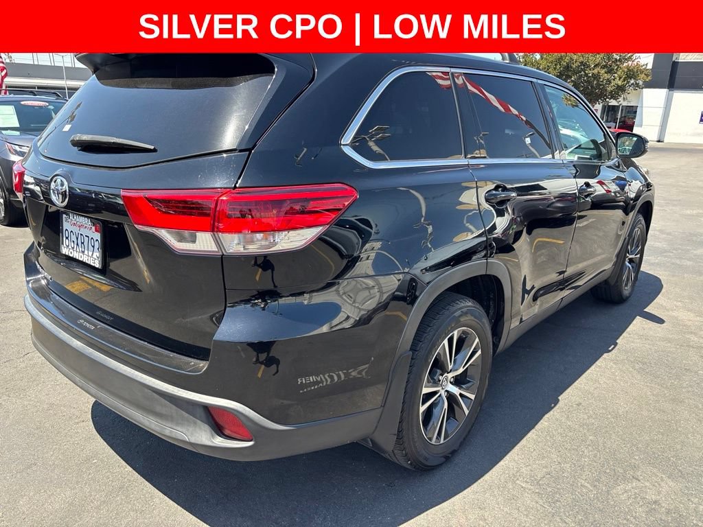 Used 2019 Toyota Highlander LE w/ Carpet Mat Package (TMS) FWD image 4