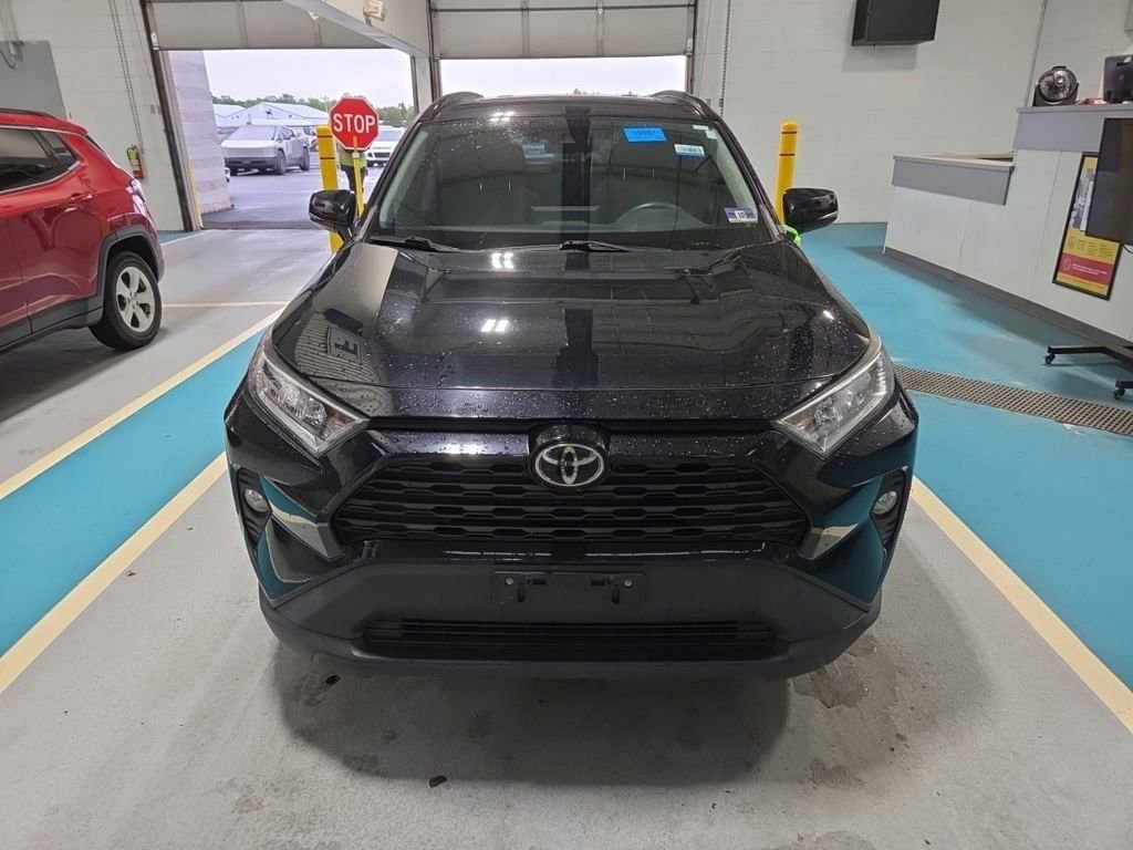 Used 2019 Toyota RAV4 XLE AWD/4WD image 7