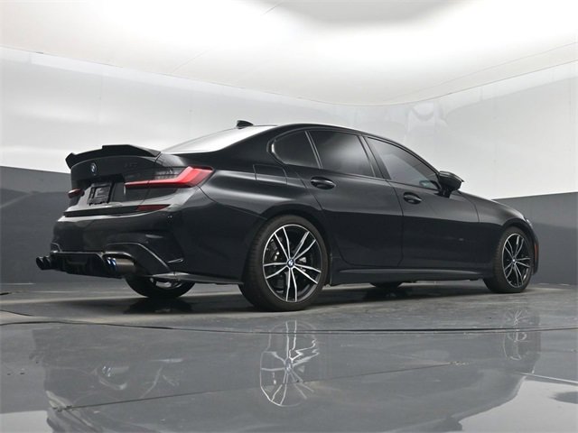 Used 2022 BMW 330i Sedan w/ M Sport Package image 56