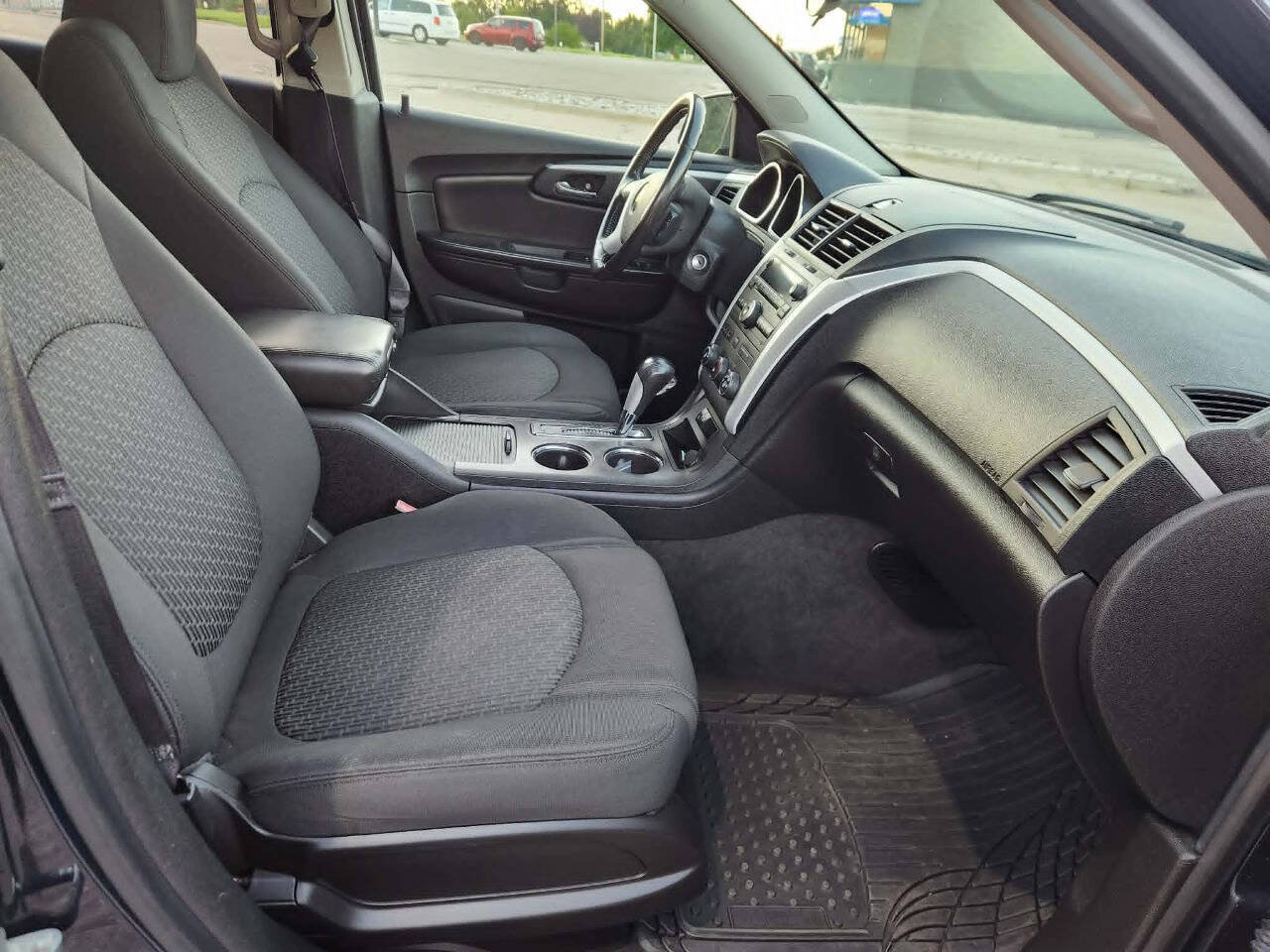 Used 2012 Chevrolet Traverse LT AWD/4WD image 20