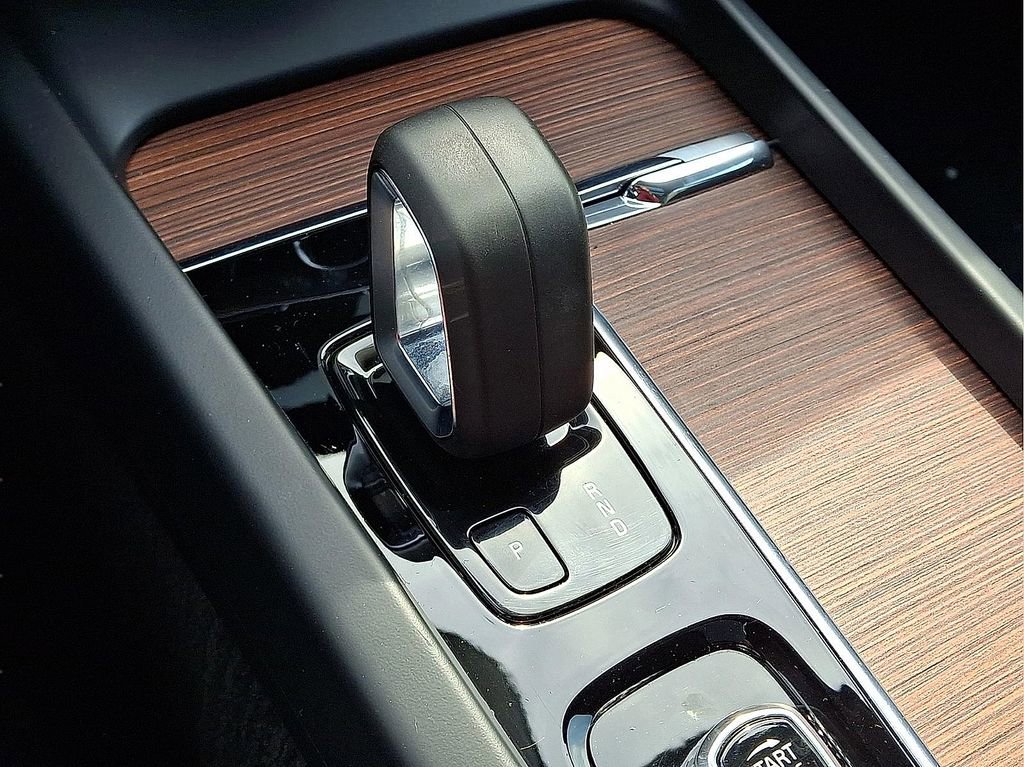 Used 2022 Volvo S60 B5 Momentum w/ Climate Package image 10