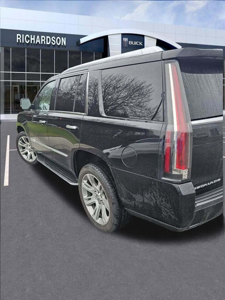 Used 2018 Cadillac Escalade Premium Luxury AWD/4WD image 12