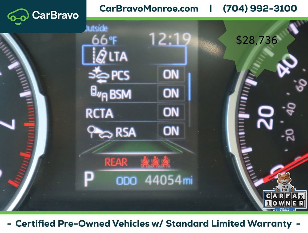 Used 2021 Toyota RAV4 XLE Premium FWD image 29