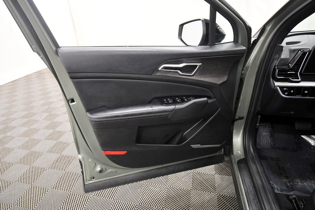 Certified 2023 Kia Sportage X-Line w/ X-Line Premium Package AWD/4WD image 13