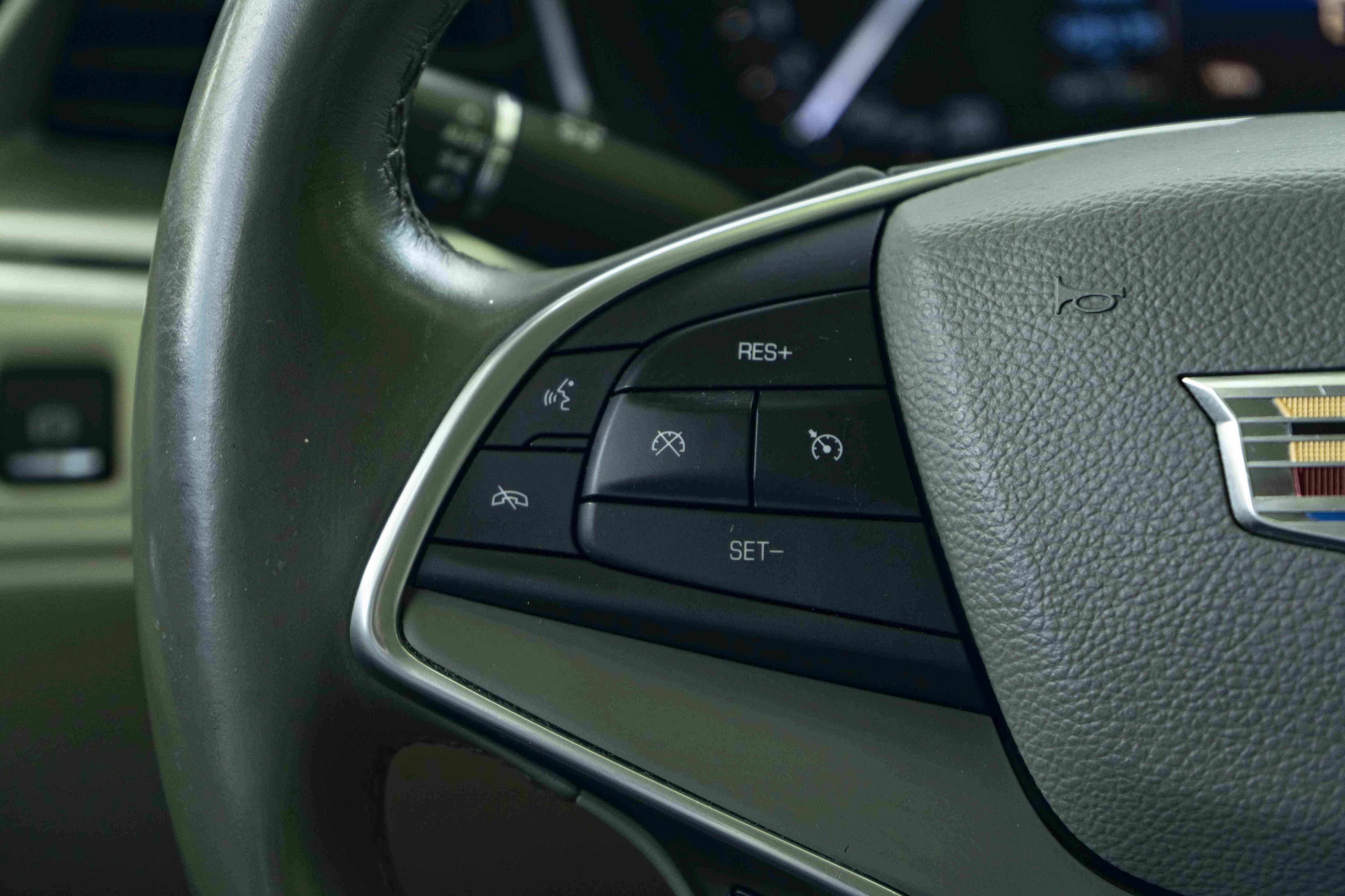 Used 2017 Cadillac XT5 Luxury w/ Driver Awareness Package FWD image 20
