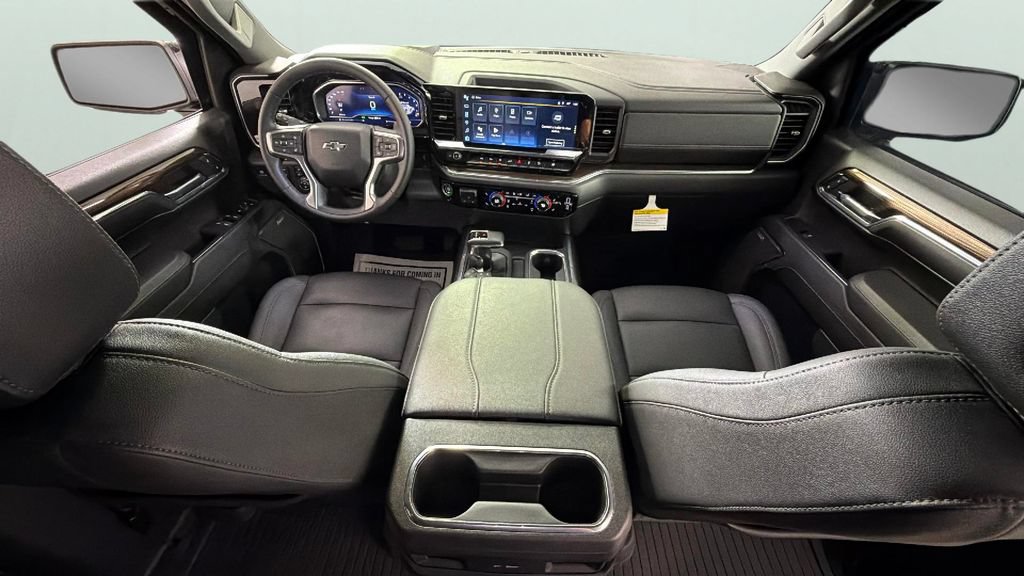 Used 2024 Chevrolet Silverado 1500 LT Trail Boss w/ LT Trail Boss Premium Package AWD/4WD image 32