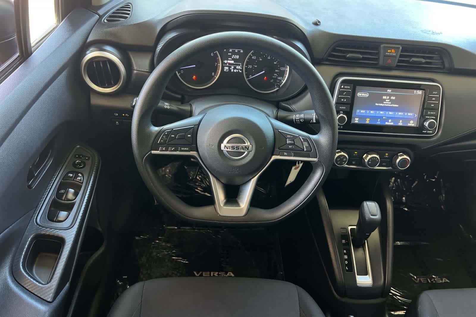 Used 2022 Nissan Versa S FWD image 15