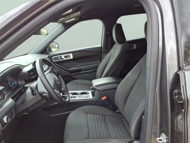 Used 2020 Ford Explorer XLT w/ Comfort Package AWD/4WD image 11