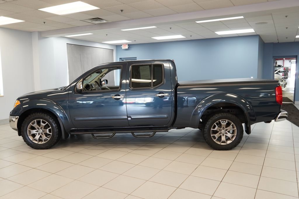 Used 2016 Nissan Frontier SL image 2