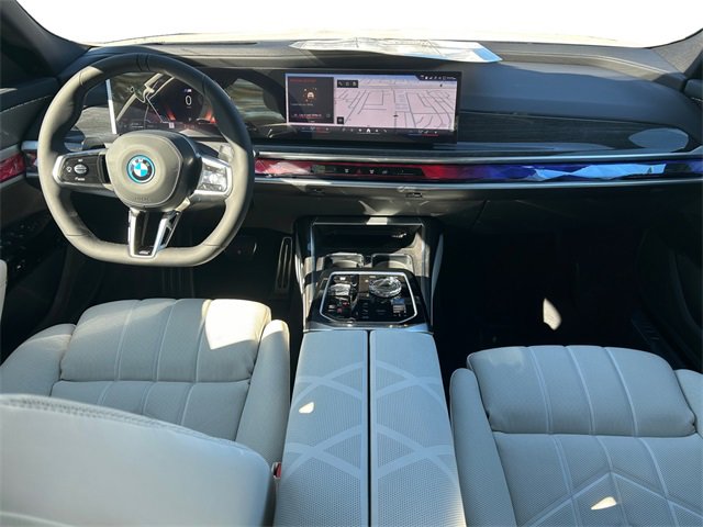 New 2026 BMW 750e xDrive image 12