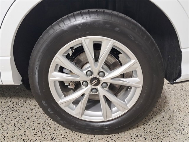 Used 2024 Audi Q3 2.0T Premium Plus image 8