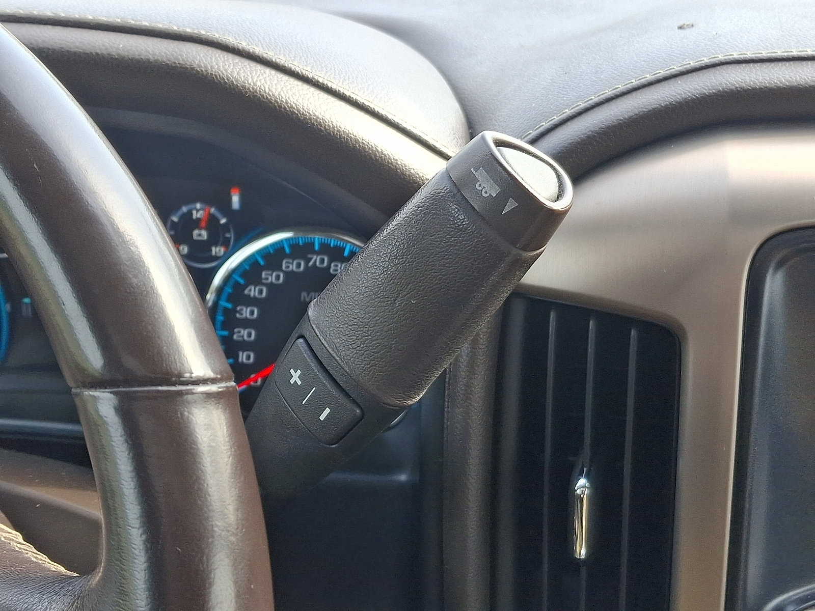 Used 2018 GMC Sierra 1500 Denali image 15