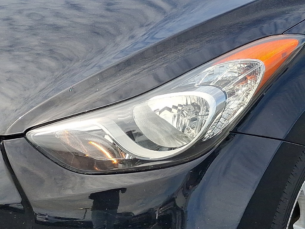 Used 2011 Hyundai Elantra GLS w/ Preferred Equipment Pkg 3 FWD image 12