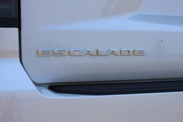 New 2025 Cadillac Escalade ESV Sport w/ Touring Package image 10