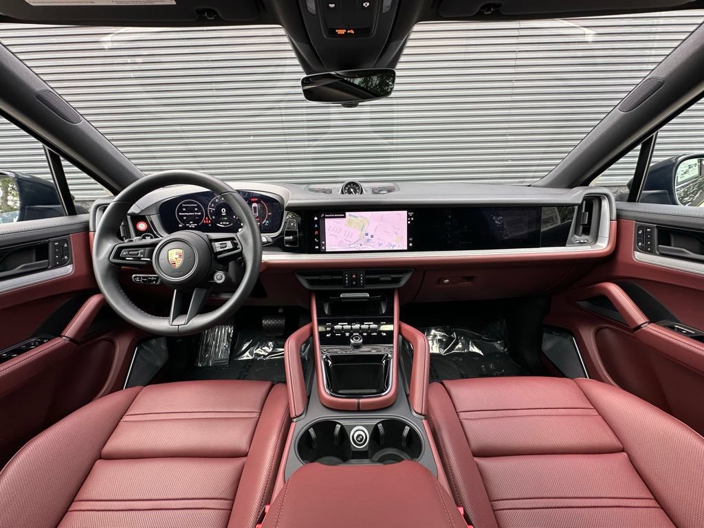 Used 2026 Porsche Cayenne E-Hybrid Coupe AWD/4WD image 6