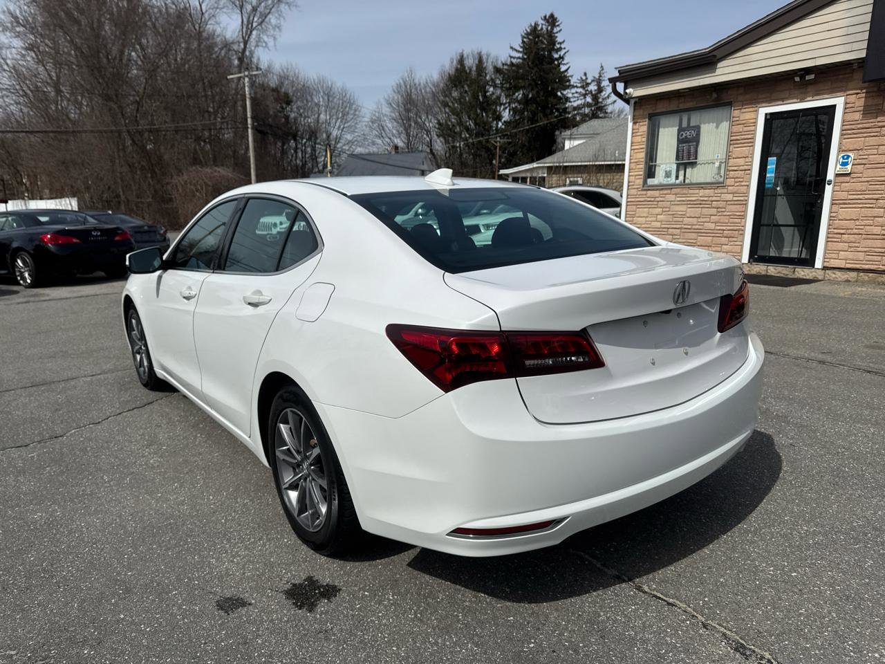 Used 2015 Acura TLX w/ Technology Package FWD image 12