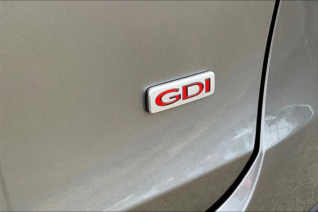 Used 2018 Kia Sorento L image 11