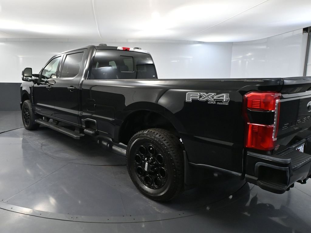 Used 2024 Ford F250 Lariat w/ Black Appearance Package image 9