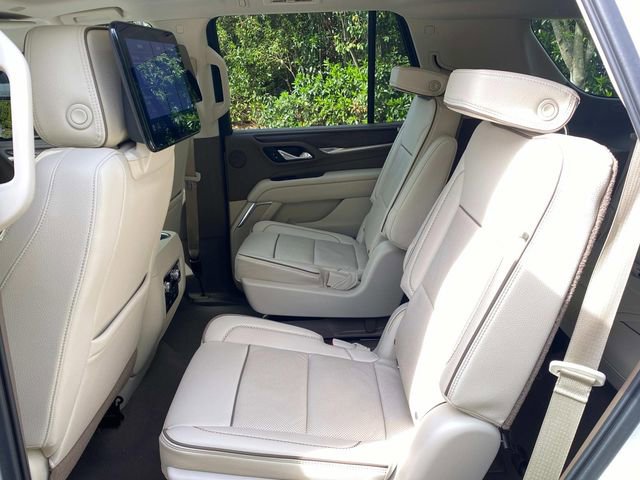 Used 2021 GMC Yukon Denali w/ Denali Premium Package image 9