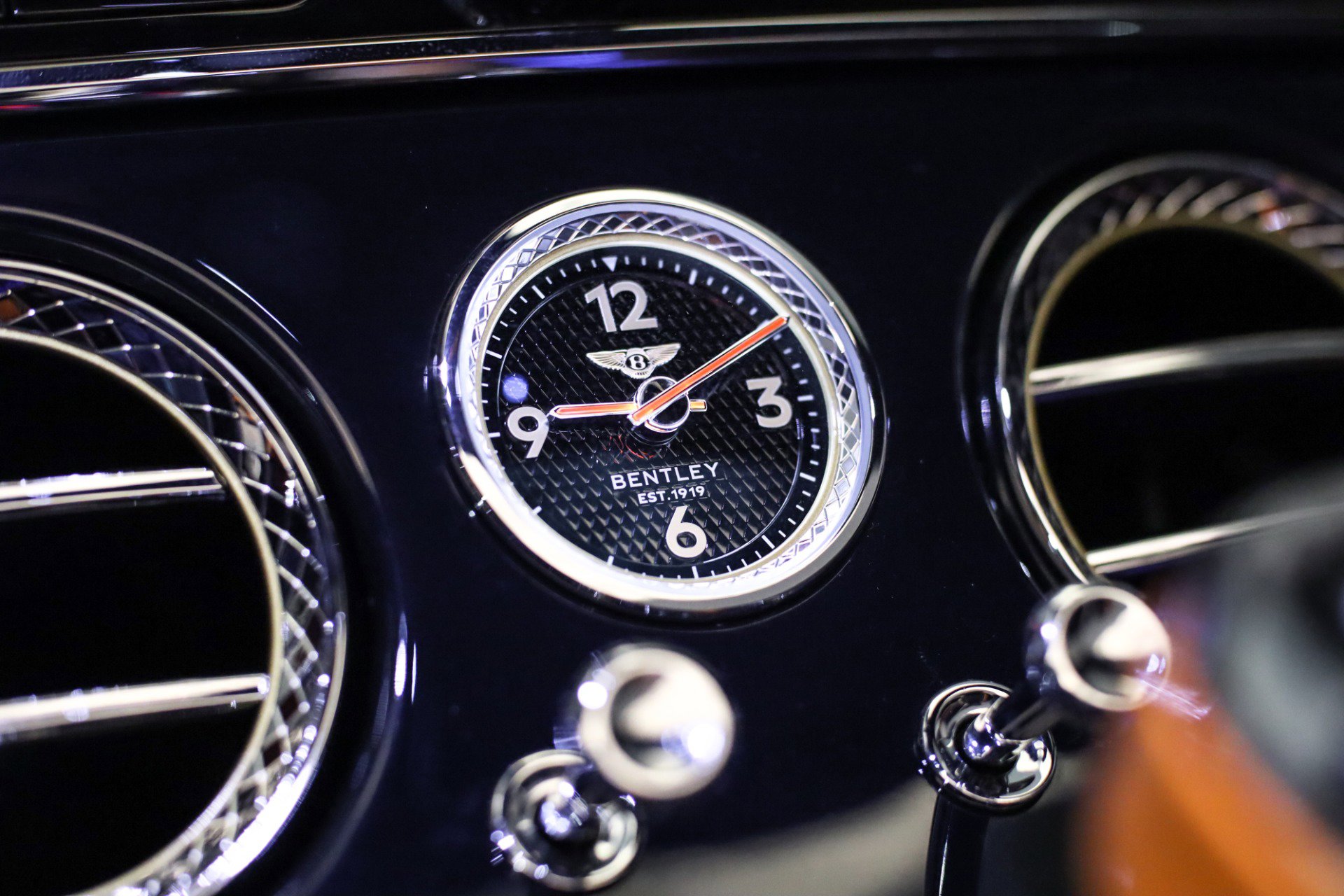 Used 2024 Bentley Continental GT Speed image 28