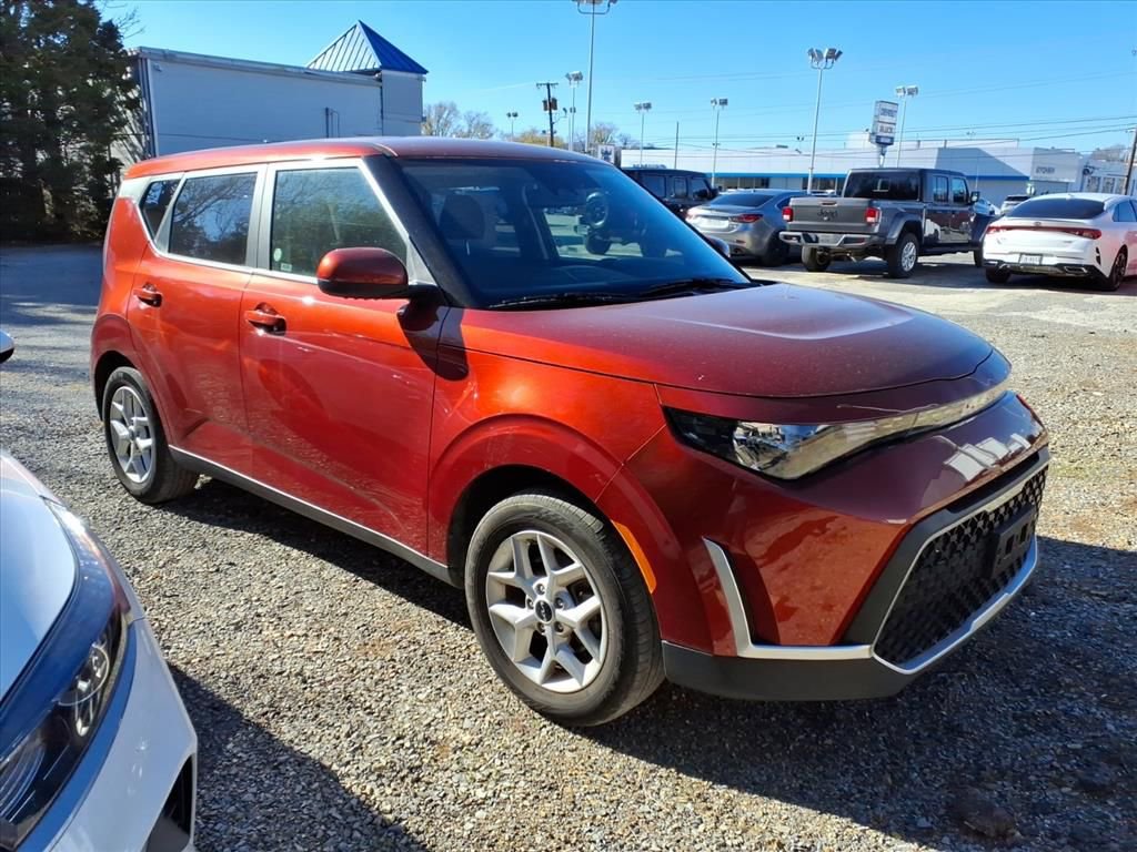 Used 2024 Kia Soul LX w/ Option Group 015