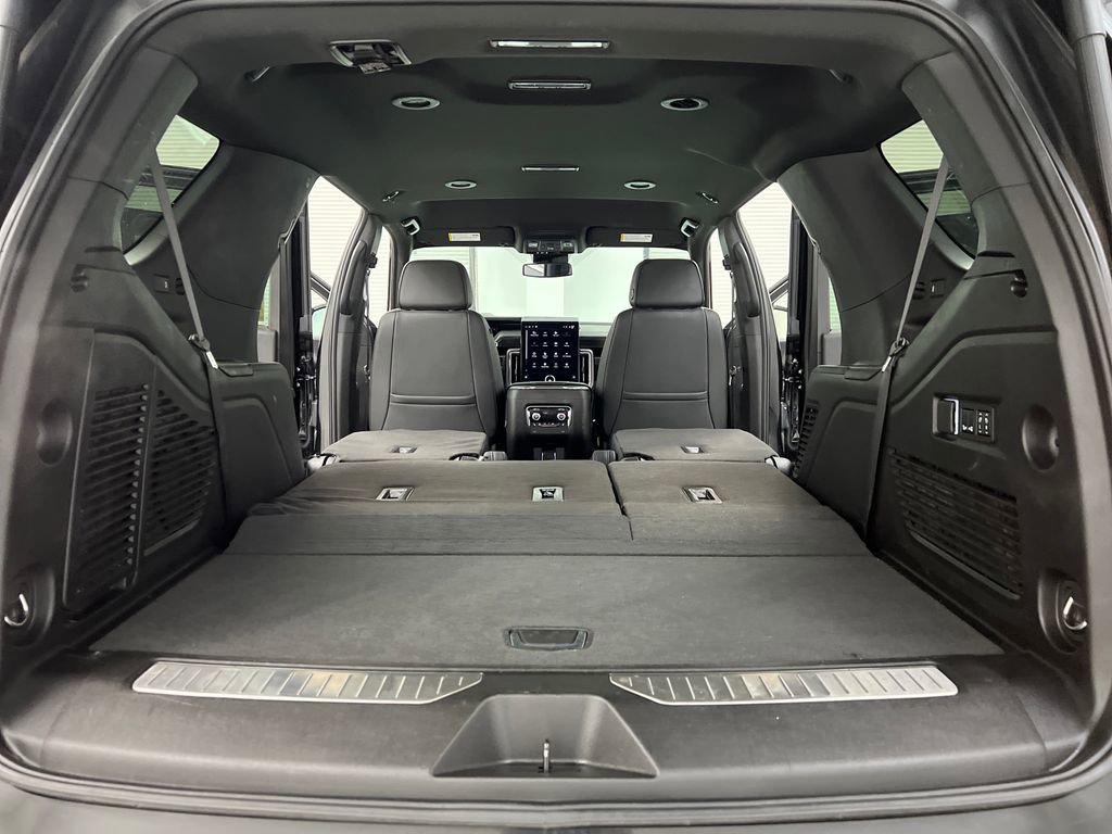 Used 2025 GMC Yukon Denali AWD/4WD image 37