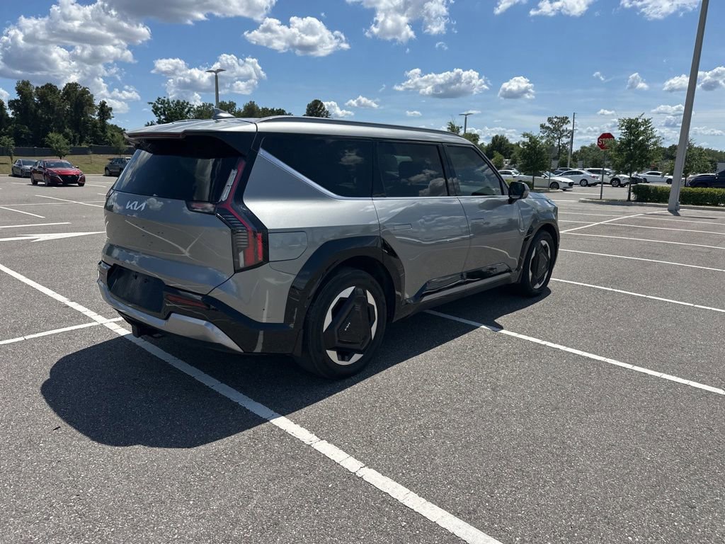 Certified 2024 Kia EV9 Land AWD/4WD image 7