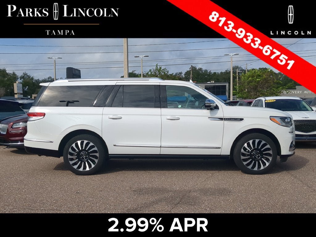 Used 2022 Lincoln Navigator L Black Label AWD/4WD image 3