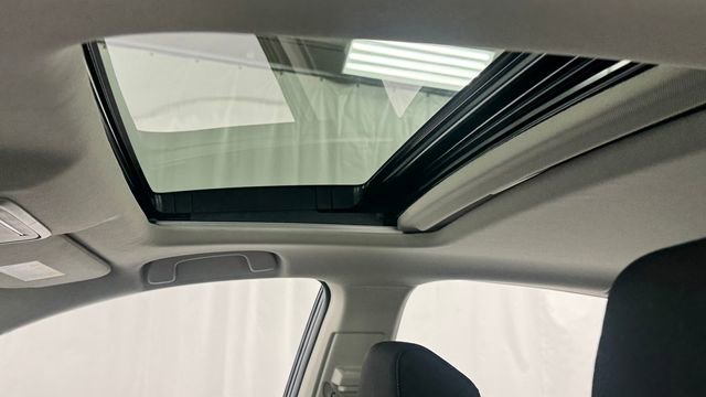Used 2023 Honda Accord EX image 31