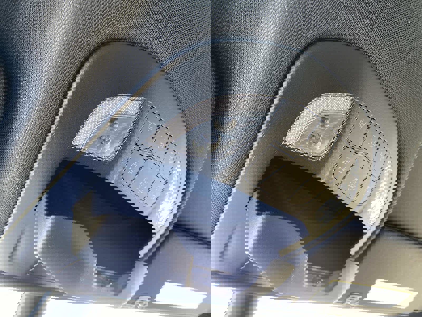 Used 2025 Chrysler Pacifica Select image 31