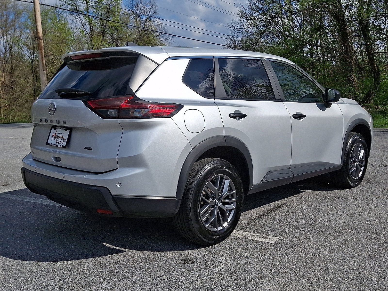 Used 2024 Nissan Rogue S image 6