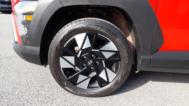 Used 2025 Hyundai Kona SEL image 10