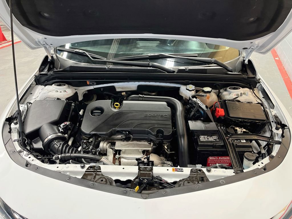 Used 2023 Chevrolet Malibu LT FWD image 29